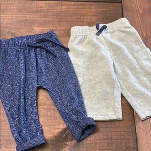 2 pairs of infant pants